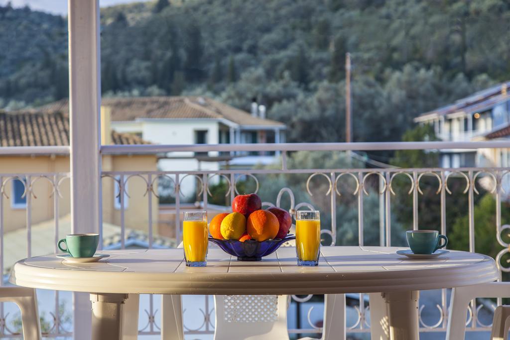 Apolpaina L Apartments ภายนอก รูปภาพ
