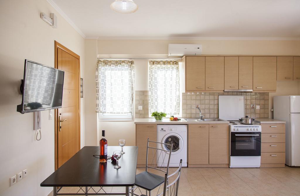 Apolpaina L Apartments ภายนอก รูปภาพ