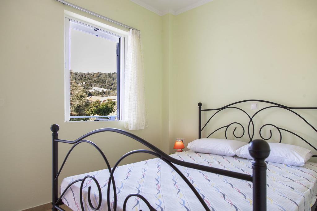 Apolpaina L Apartments ภายนอก รูปภาพ