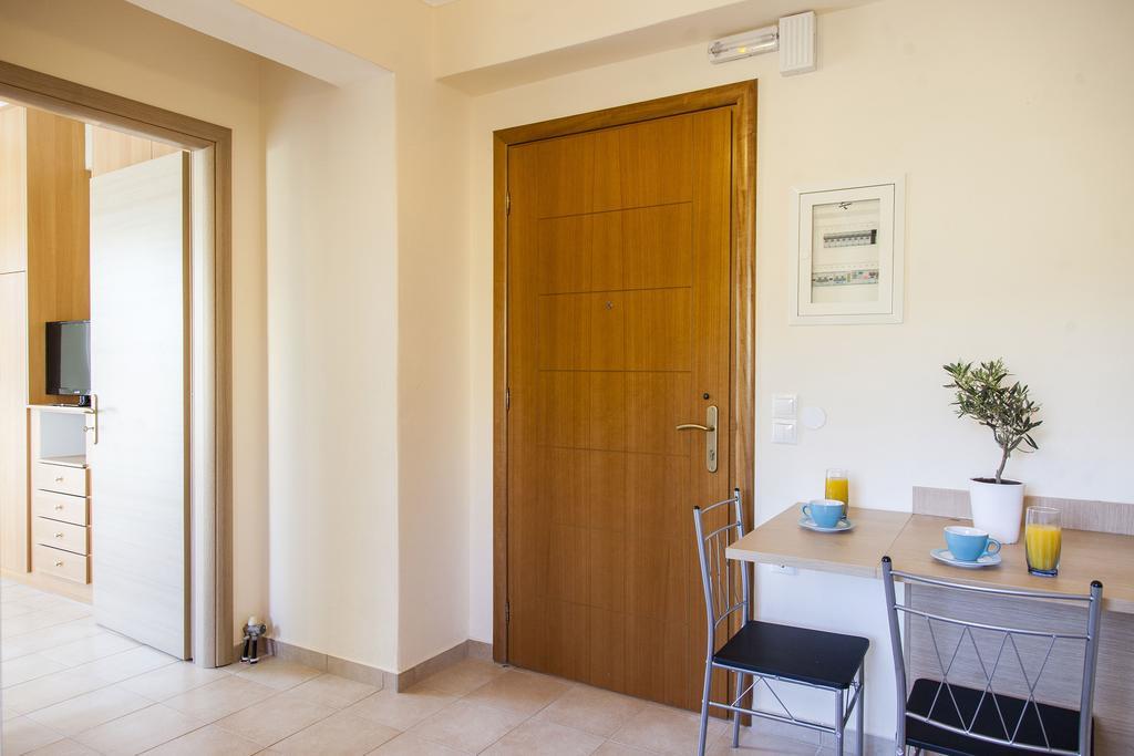 Apolpaina L Apartments ภายนอก รูปภาพ