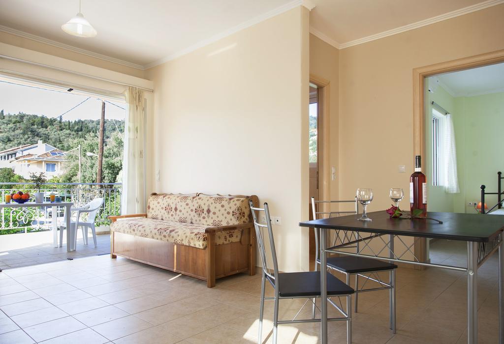 Apolpaina L Apartments ภายนอก รูปภาพ