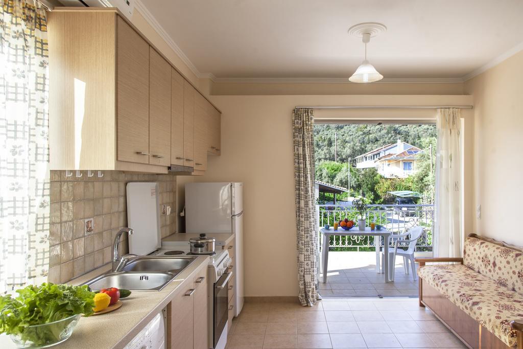 Apolpaina L Apartments ภายนอก รูปภาพ