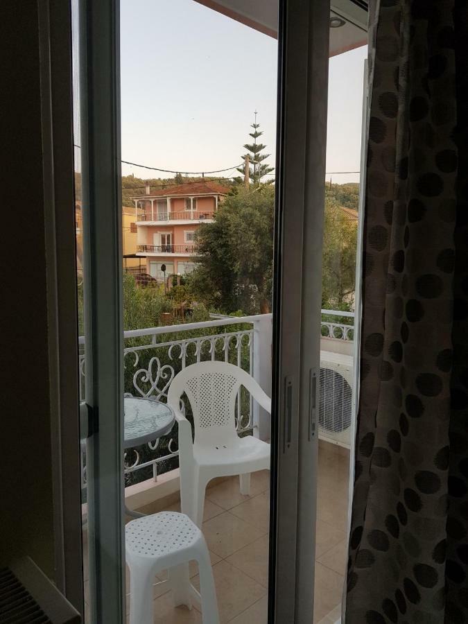 Apolpaina L Apartments ภายนอก รูปภาพ